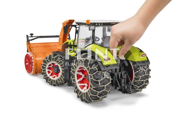 Traktori Claas Axion 950 (48x18x21cm) lumiketjuilla ja lumilingolla Bruder Traktori Claas Axion 950 (48x18x21cm) lumiketjuilla ja lumilingolla Bruder